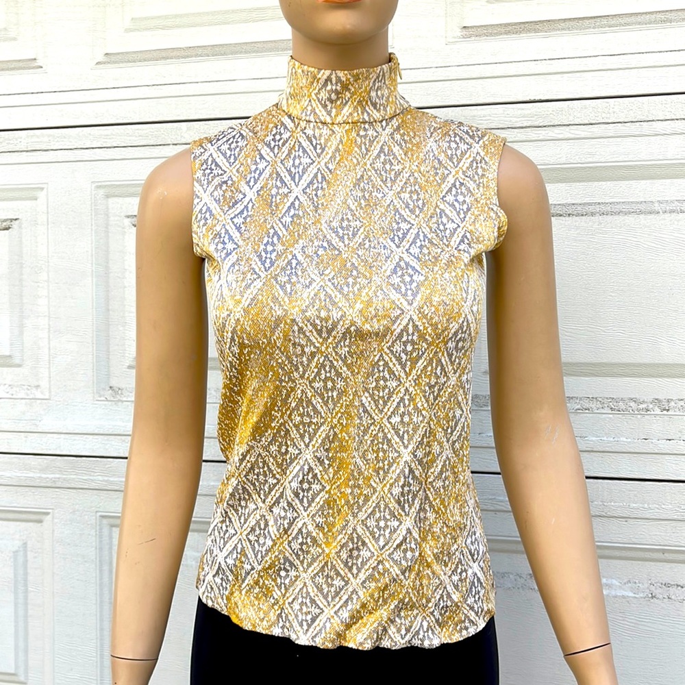 ST.JOHN Collection Turtle Neck Sleeveless Blouse Size 6